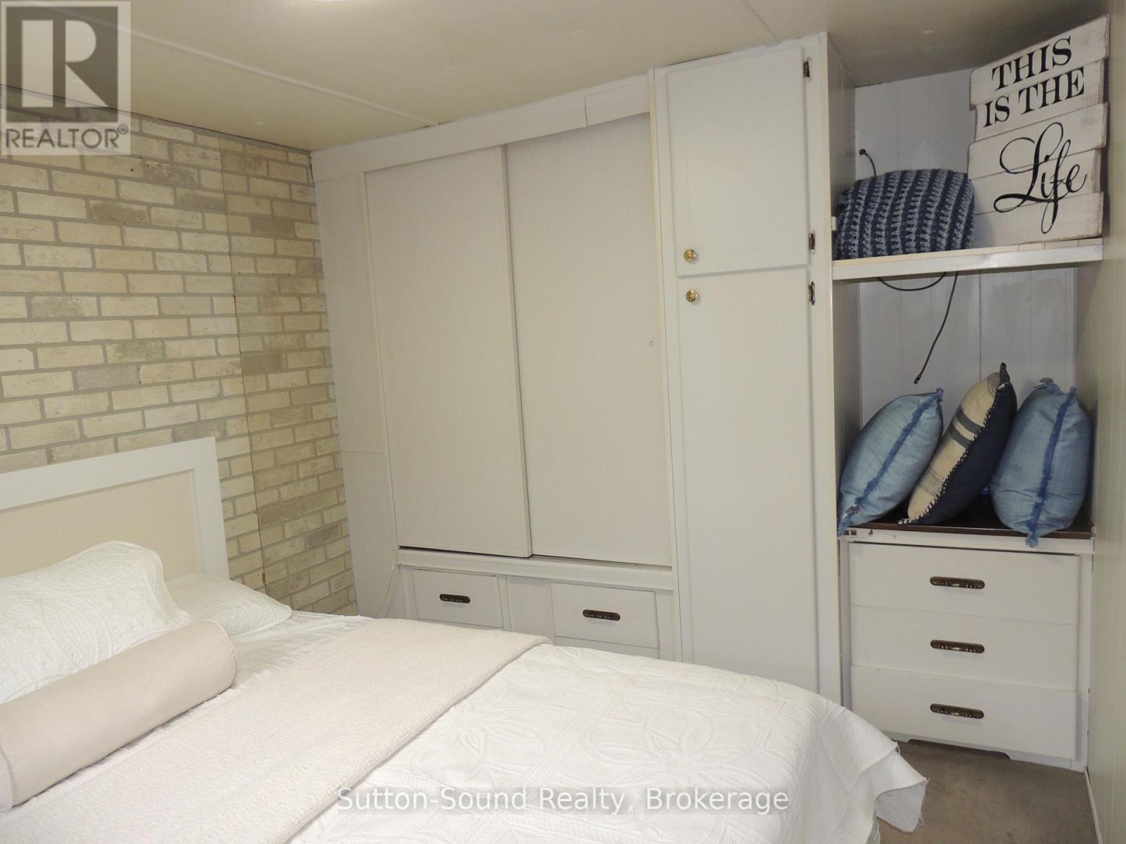 127 Harvey Street, Georgian Bluffs, Ontario  N0H 2N0 - Photo 19 - X12952672