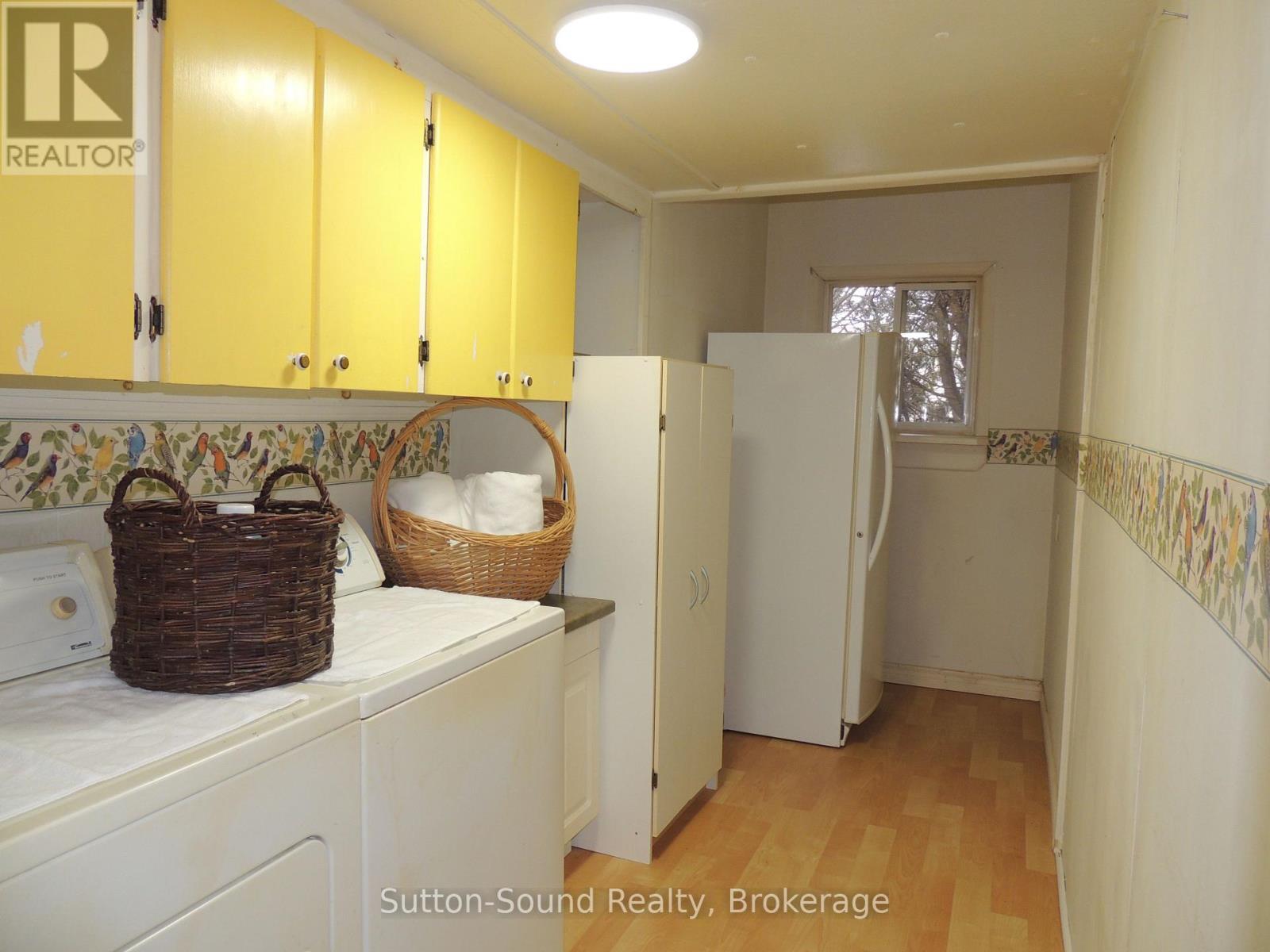 127 Harvey Street, Georgian Bluffs, Ontario  N0H 2N0 - Photo 23 - X12952672