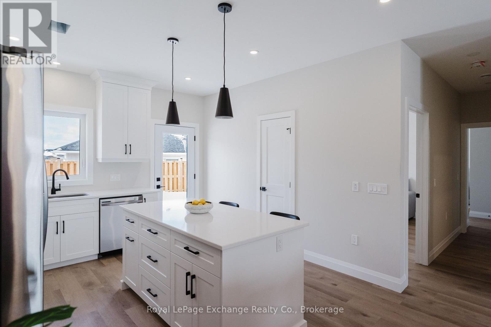 44 - 1071 Waterloo Street N, Saugeen Shores, Ontario  N0H 2C3 - Photo 12 - X12952774