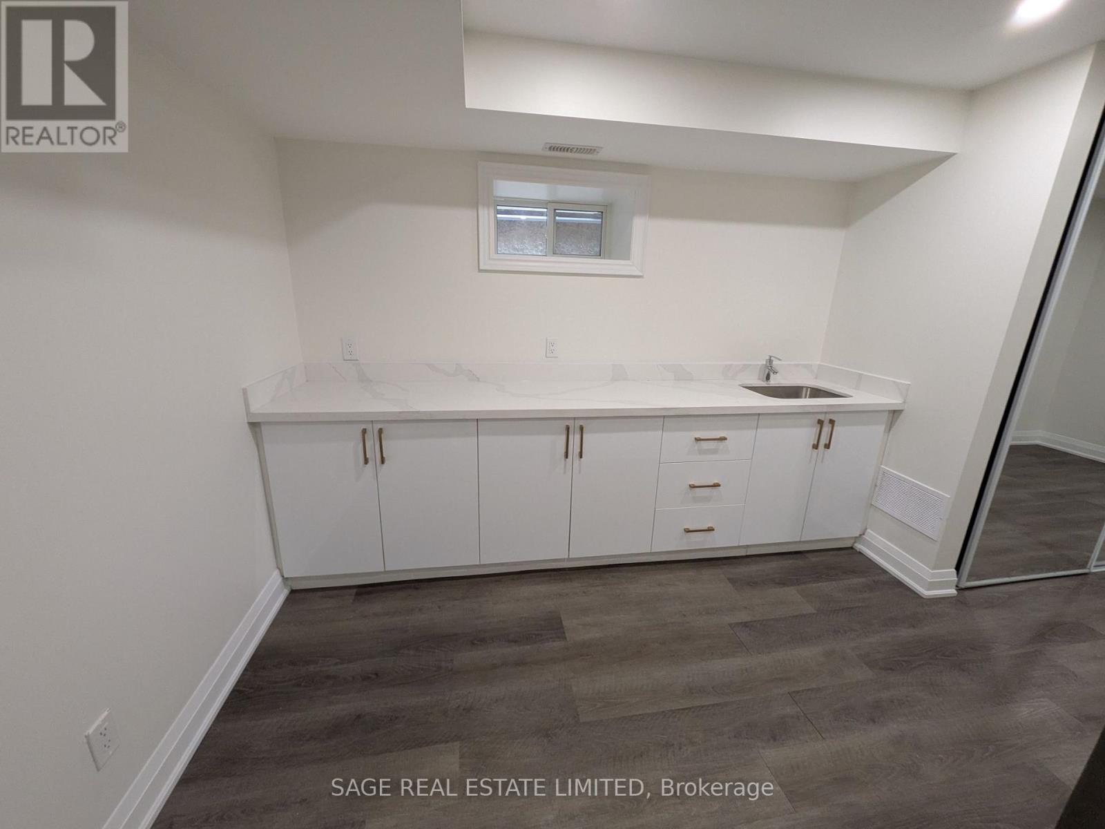 55 Jersey Avenue, Toronto, Ontario  M6G 3A4 - Photo 23 - C12952458