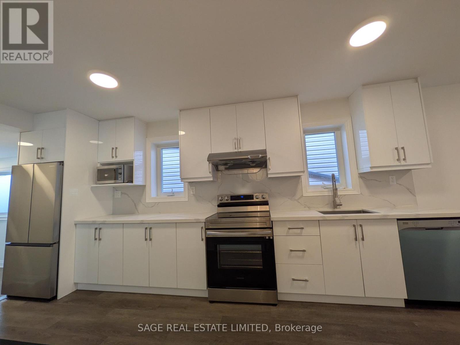 55 Jersey Avenue, Toronto, Ontario  M6G 3A4 - Photo 6 - C12952458