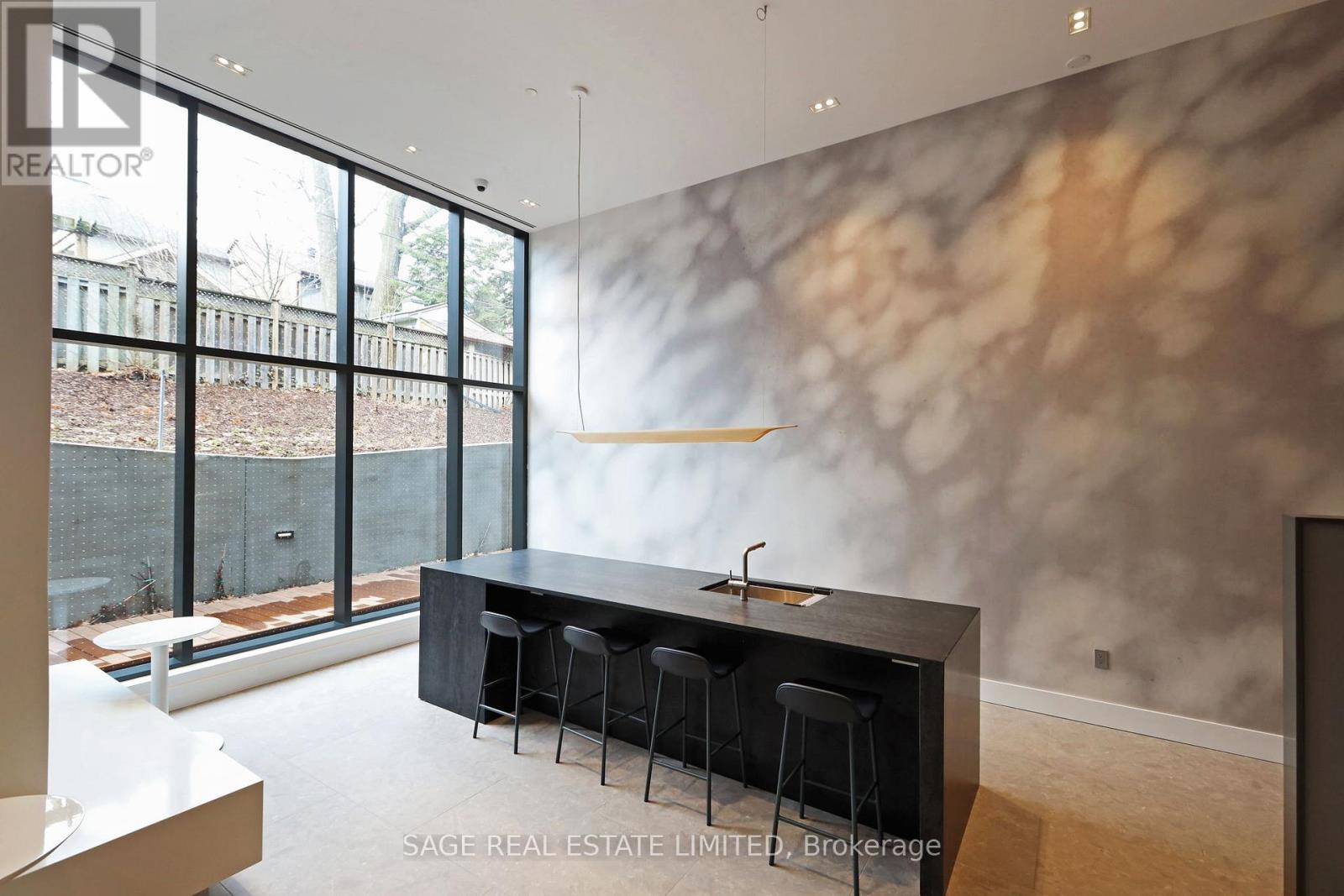 417 - 1720 Bayview Avenue, Toronto, Ontario  M4G 3C4 - Photo 21 - C12952460