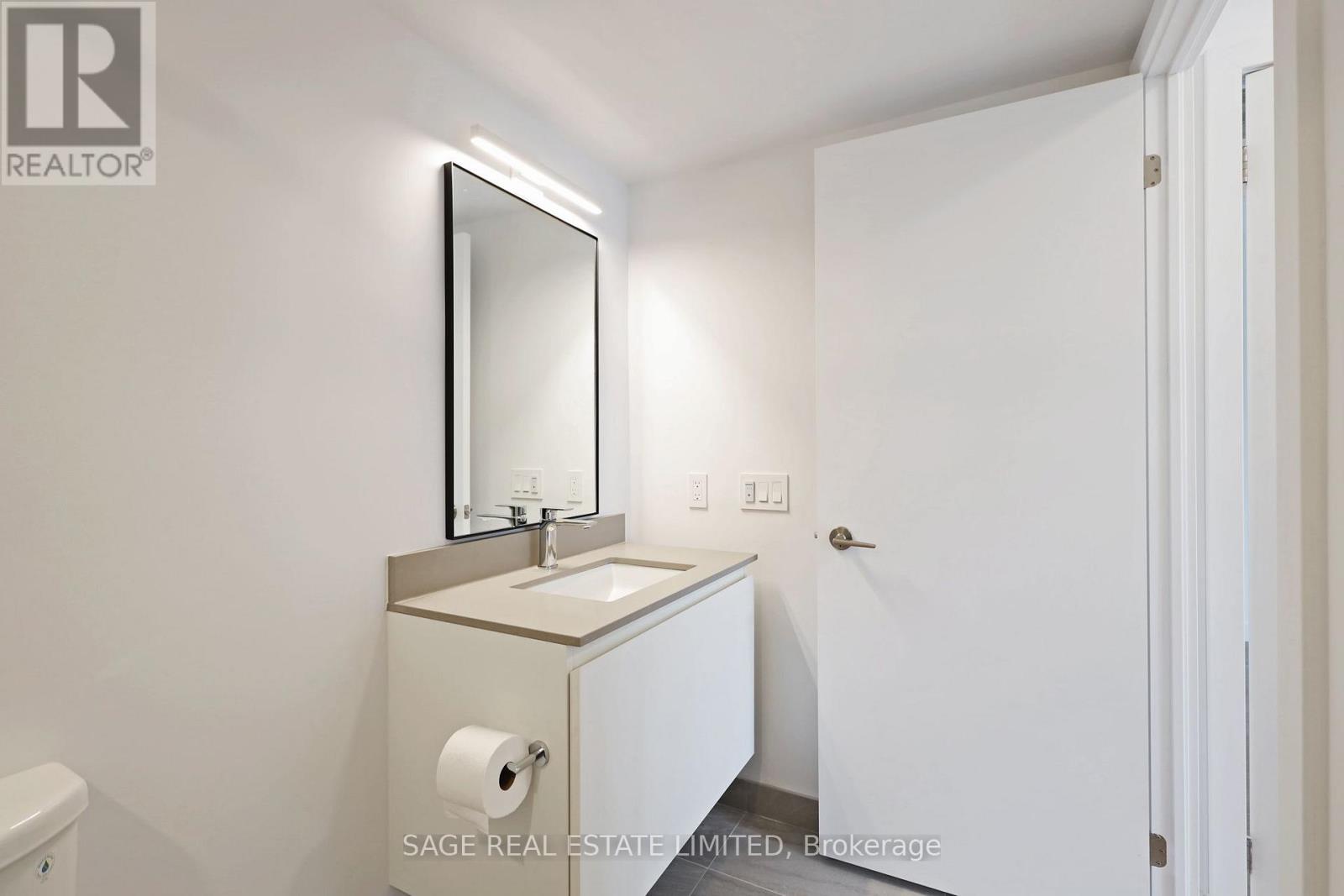 417 - 1720 Bayview Avenue, Toronto, Ontario  M4G 3C4 - Photo 9 - C12952460