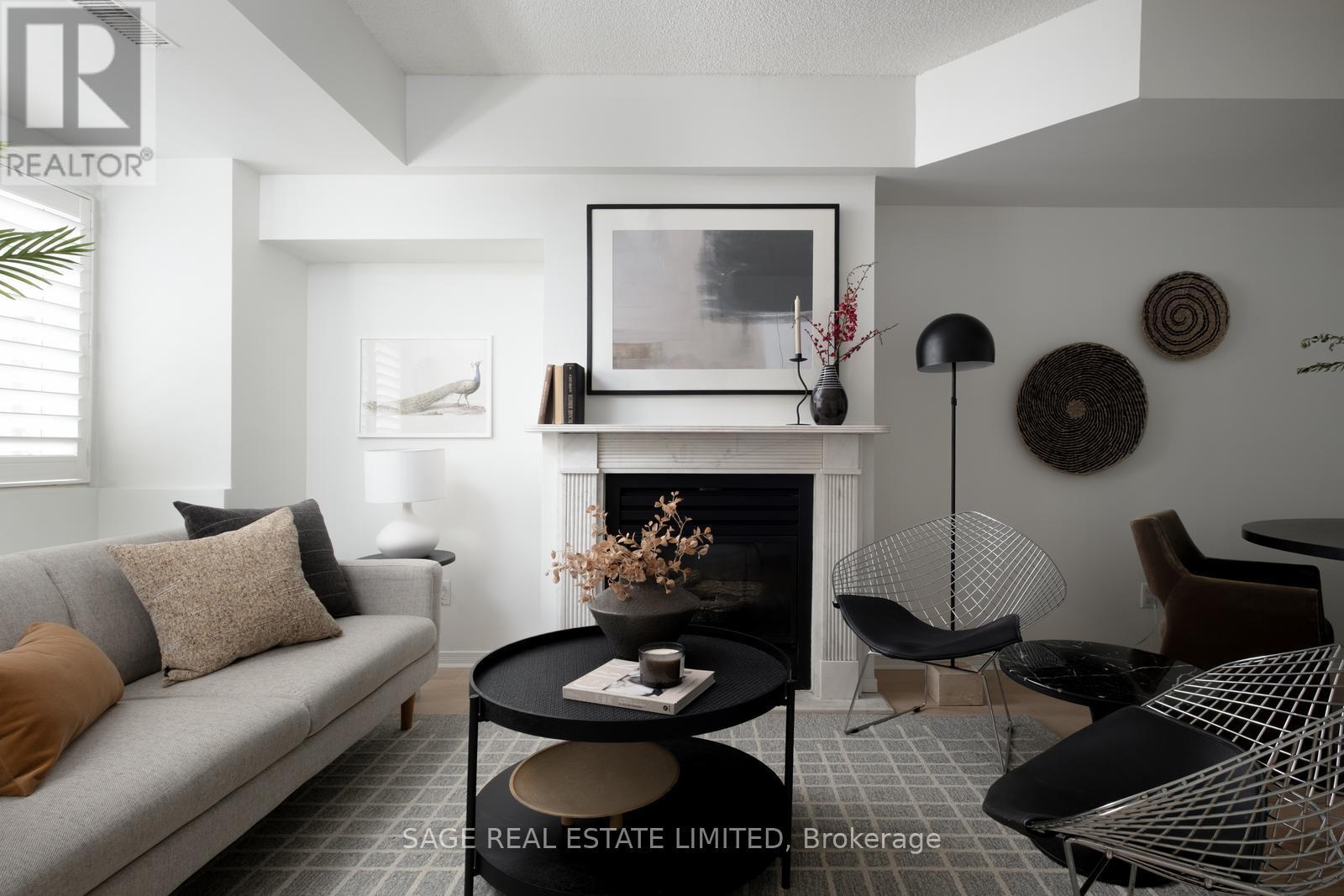 119 - 208 NIAGARA STREET, Toronto, Ontario