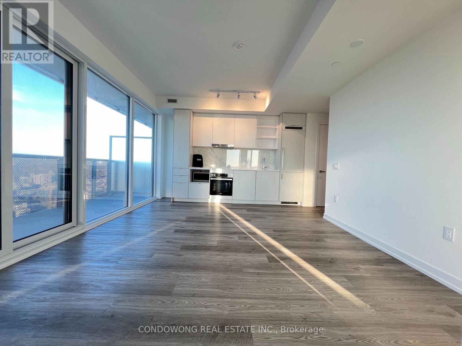 7201 - 55 Cooper Street, Toronto, Ontario  M5E 0G1 - Photo 3 - C12952490