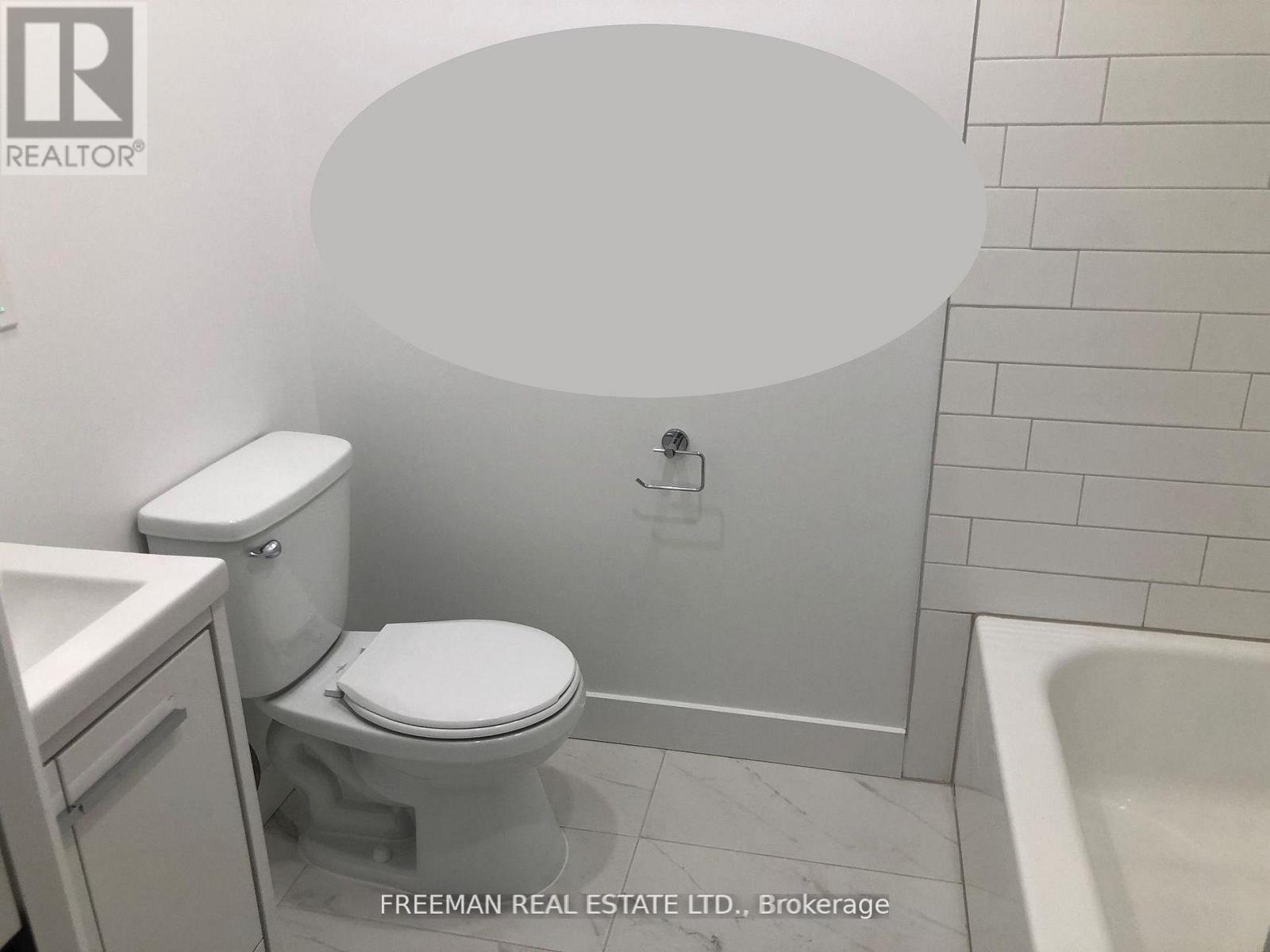 2 - 3449 Yonge Street, Toronto, Ontario  M4N 2N3 - Photo 8 - C12952536