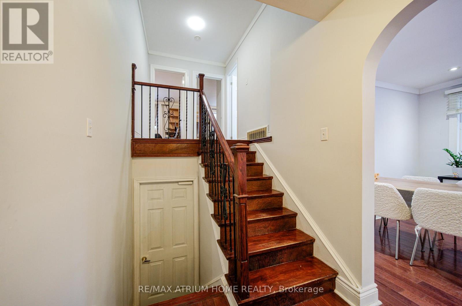 18 Doverwood Court, Toronto, Ontario  M2M 2G7 - Photo 13 - C12952560