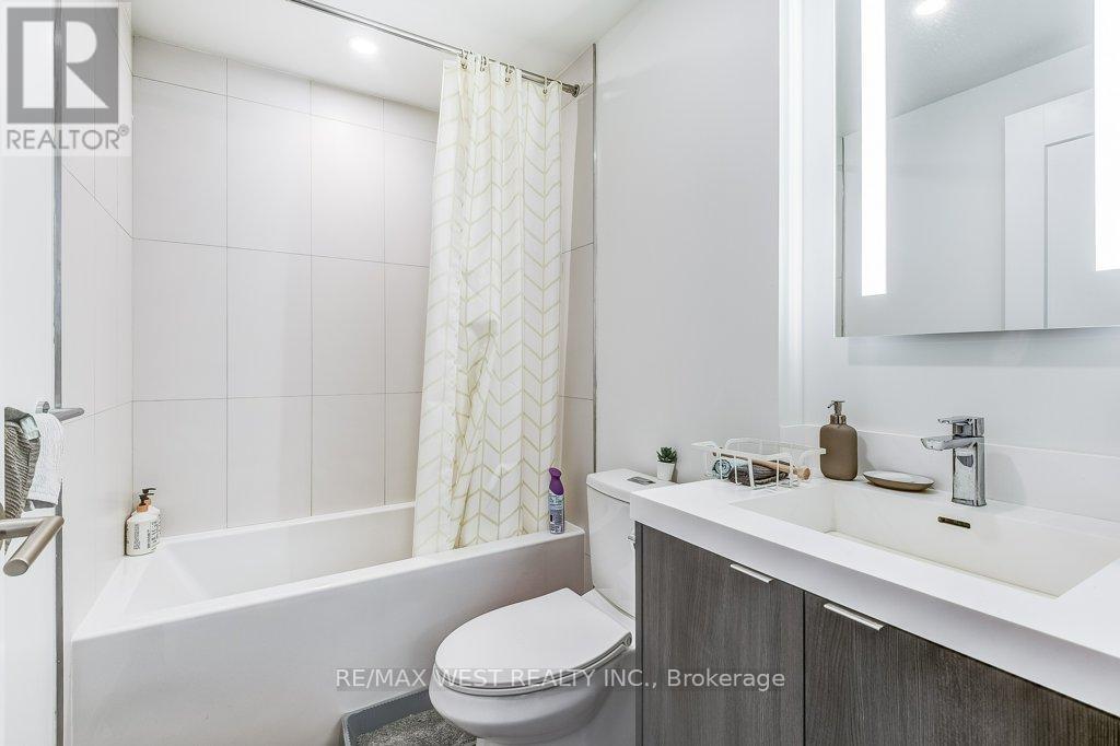 543 - 20 Inn On The Park Drive, Toronto, Ontario  M3C 0P8 - Photo 20 - C12952620