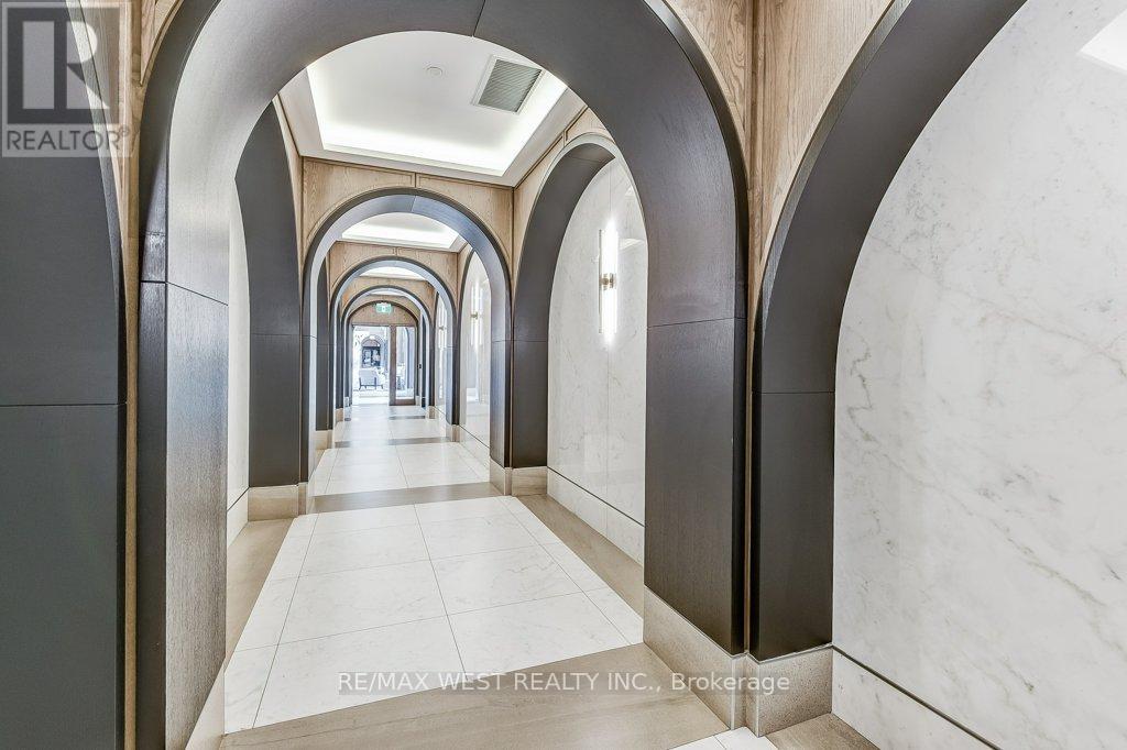 543 - 20 Inn On The Park Drive, Toronto, Ontario  M3C 0P8 - Photo 5 - C12952620