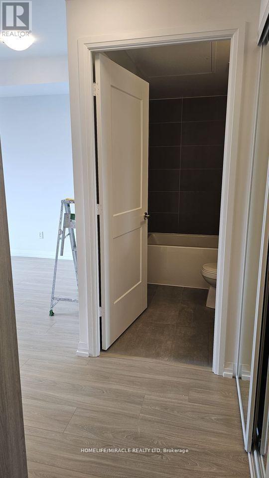 3915 - 8 Widmer Street, Toronto, Ontario  M5V 0W6 - Photo 10 - C12952754