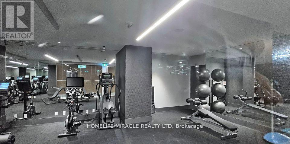 3915 - 8 Widmer Street, Toronto, Ontario  M5V 0W6 - Photo 12 - C12952754