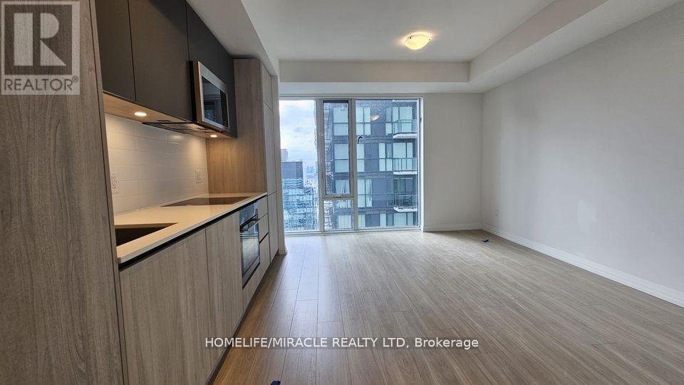 3915 - 8 Widmer Street, Toronto, Ontario  M5V 0W6 - Photo 3 - C12952754