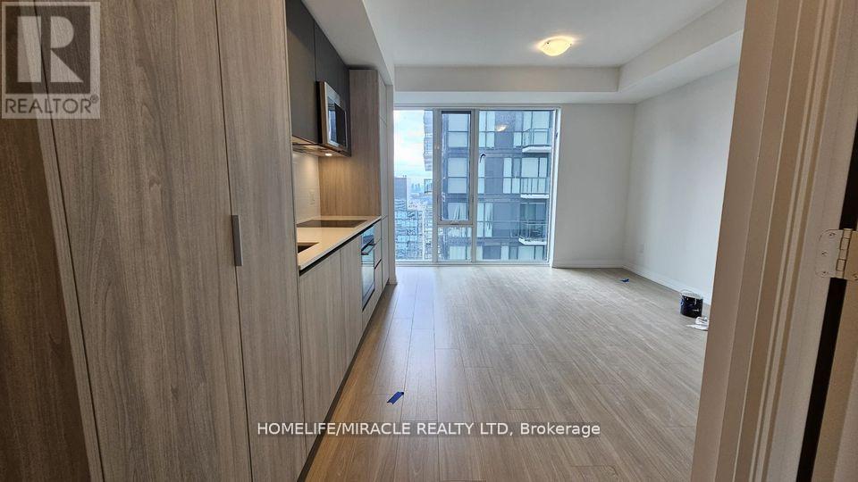 3915 - 8 Widmer Street, Toronto, Ontario  M5V 0W6 - Photo 5 - C12952754