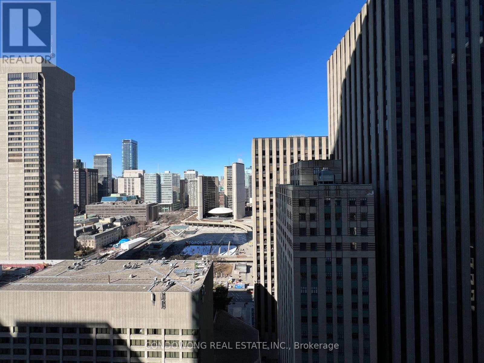 2401 - 70 Temperance Street, Toronto, Ontario  M5H 0B1 - Photo 12 - C12952770