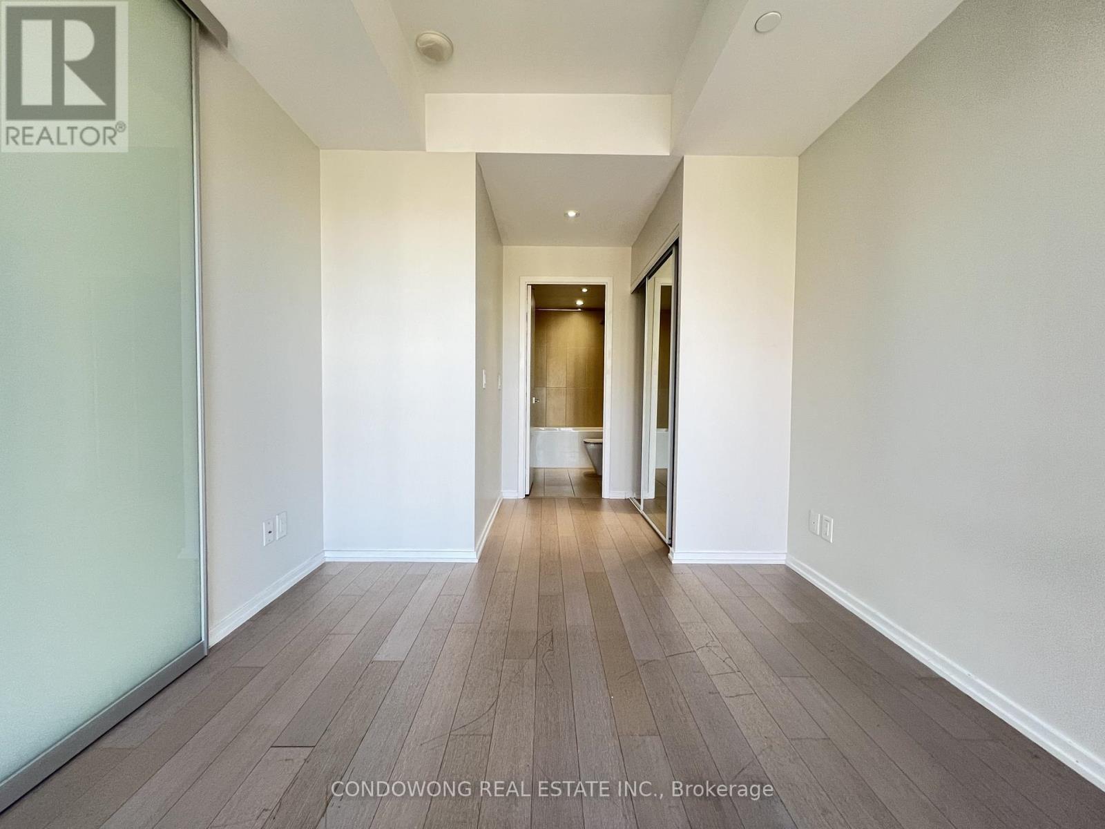 2401 - 70 Temperance Street, Toronto, Ontario  M5H 0B1 - Photo 5 - C12952770