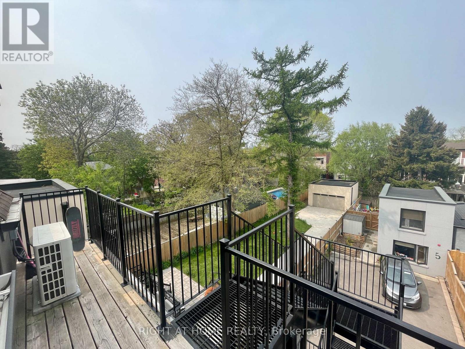 4 - 1258 Broadview Avenue, Toronto, Ontario  M4K 2T4 - Photo 12 - E12952474