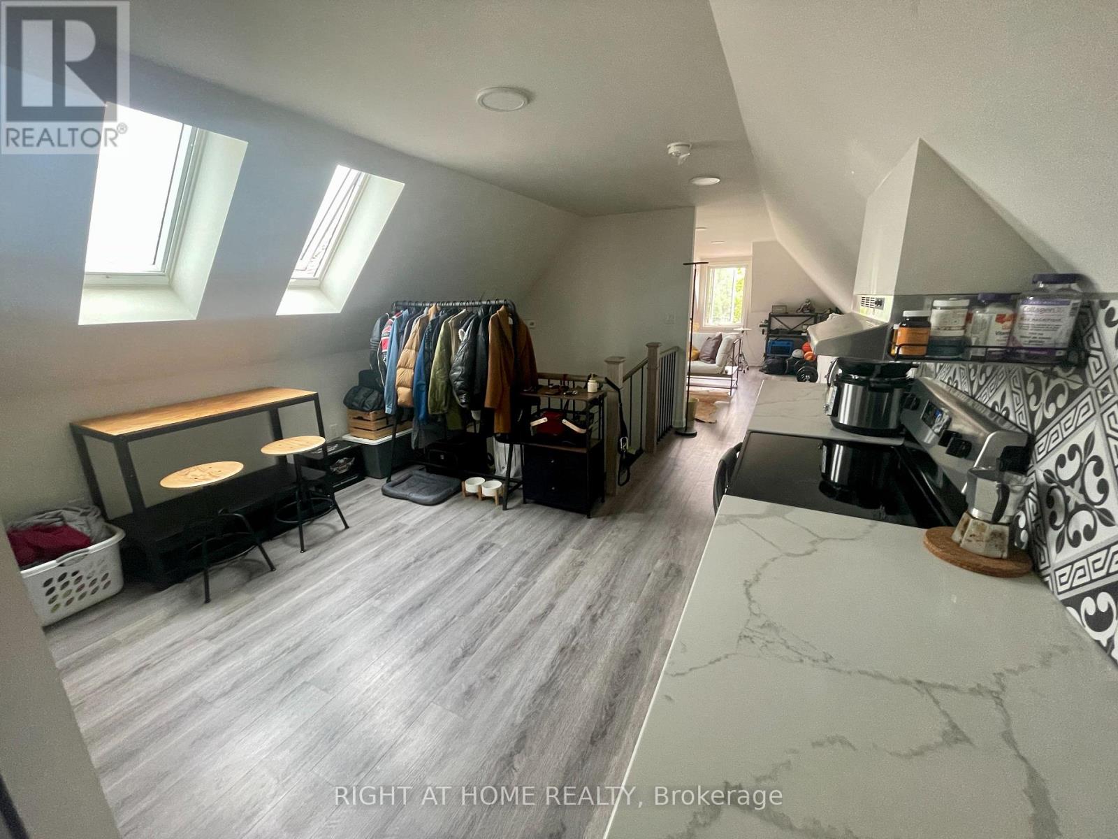 4 - 1258 Broadview Avenue, Toronto, Ontario  M4K 2T4 - Photo 7 - E12952474