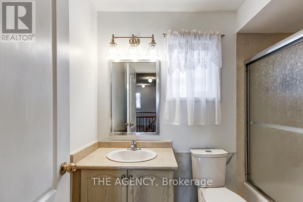 3241 Country Lane, Whitby, Ontario  L1P 1T5 - Photo 25 - E12952494