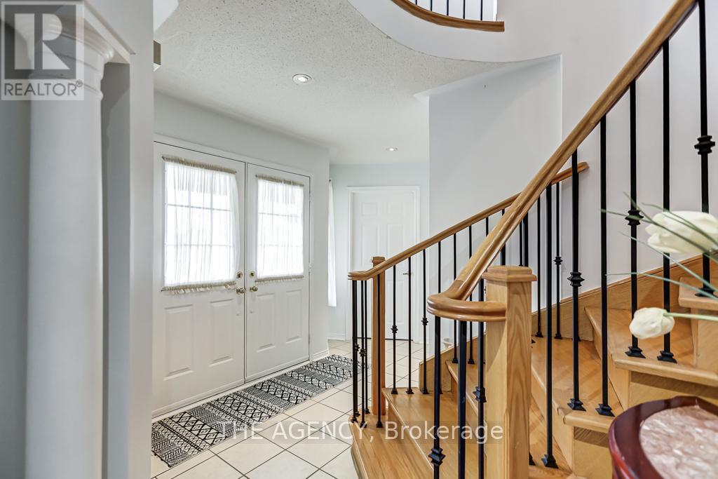 3241 Country Lane, Whitby, Ontario  L1P 1T5 - Photo 3 - E12952494