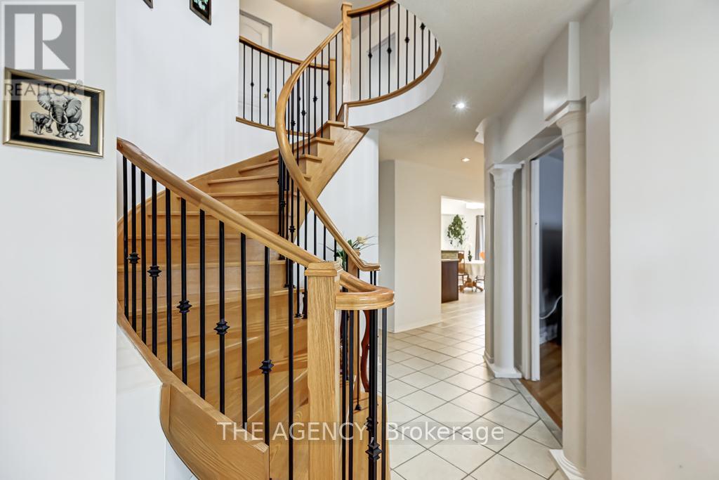 3241 Country Lane, Whitby, Ontario  L1P 1T5 - Photo 4 - E12952494