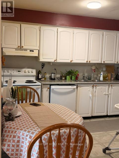 402 Chandos Court, Oshawa, Ontario  L1J 6R1 - Photo 12 - E12952710