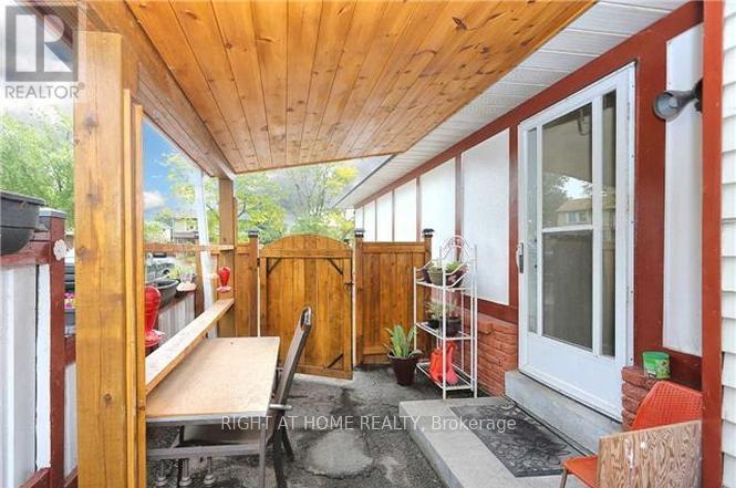 402 Chandos Court, Oshawa, Ontario  L1J 6R1 - Photo 4 - E12952710