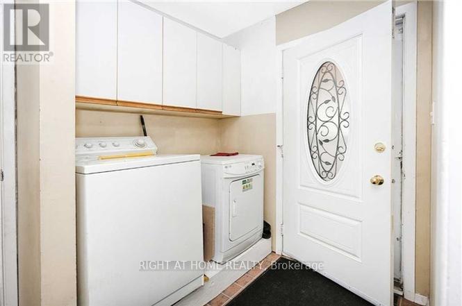 402 Chandos Court, Oshawa, Ontario  L1J 6R1 - Photo 5 - E12952710