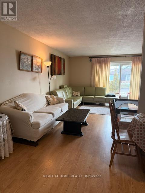 402 Chandos Court, Oshawa, Ontario  L1J 6R1 - Photo 6 - E12952710