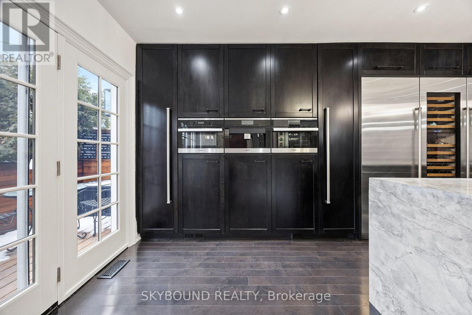 20 Fairview Boulevard, Toronto, Ontario  M4K 1L9 - Photo 13 - E12952736