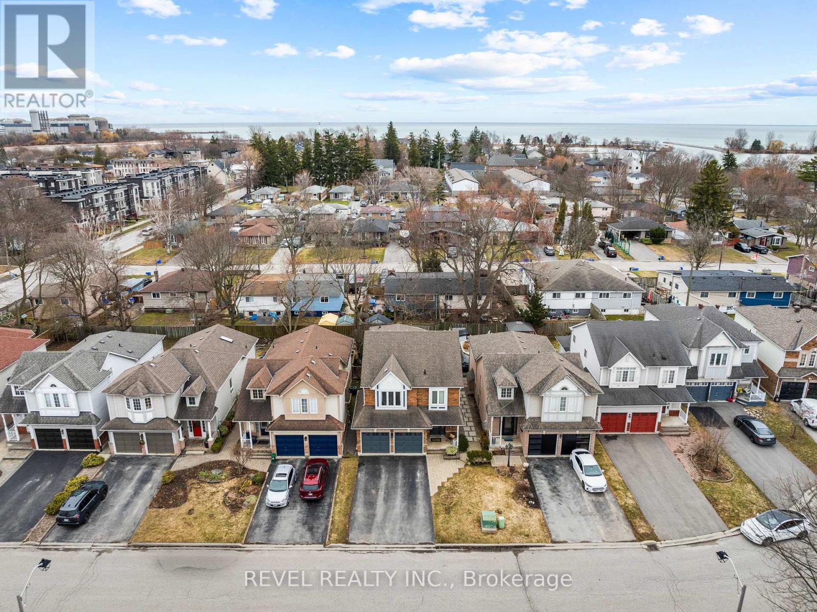 1211 Monica Cook Place, Pickering, Ontario  L1W 4A4 - Photo 3 - E12952772