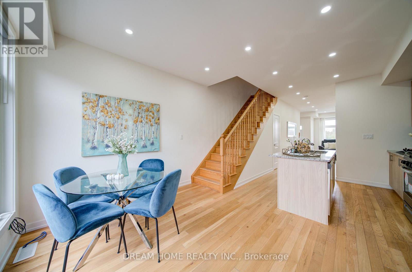 2190 Donald Cousens Parkway, Markham, Ontario  L6B 1P1 - Photo 4 - N12948920