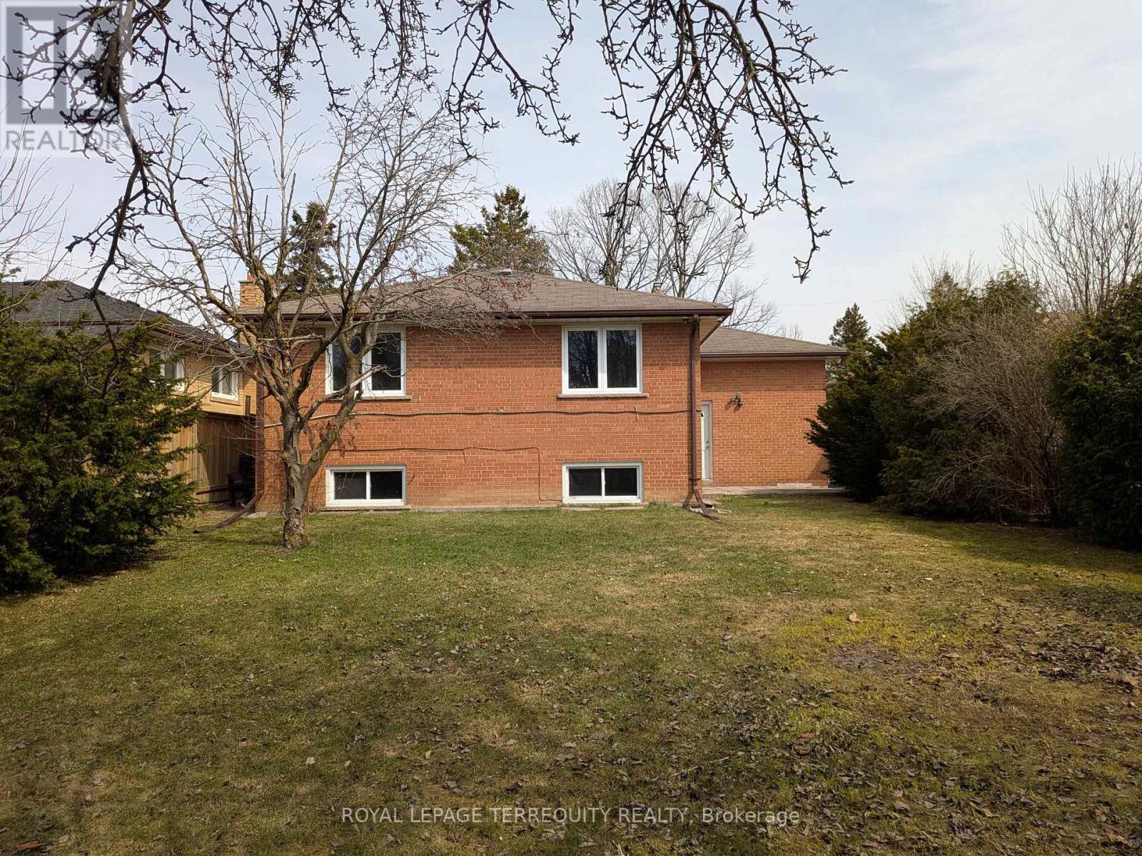 6 Peacham Crescent, Toronto, Ontario M3M 1S1 - Photo 47 - W12787574