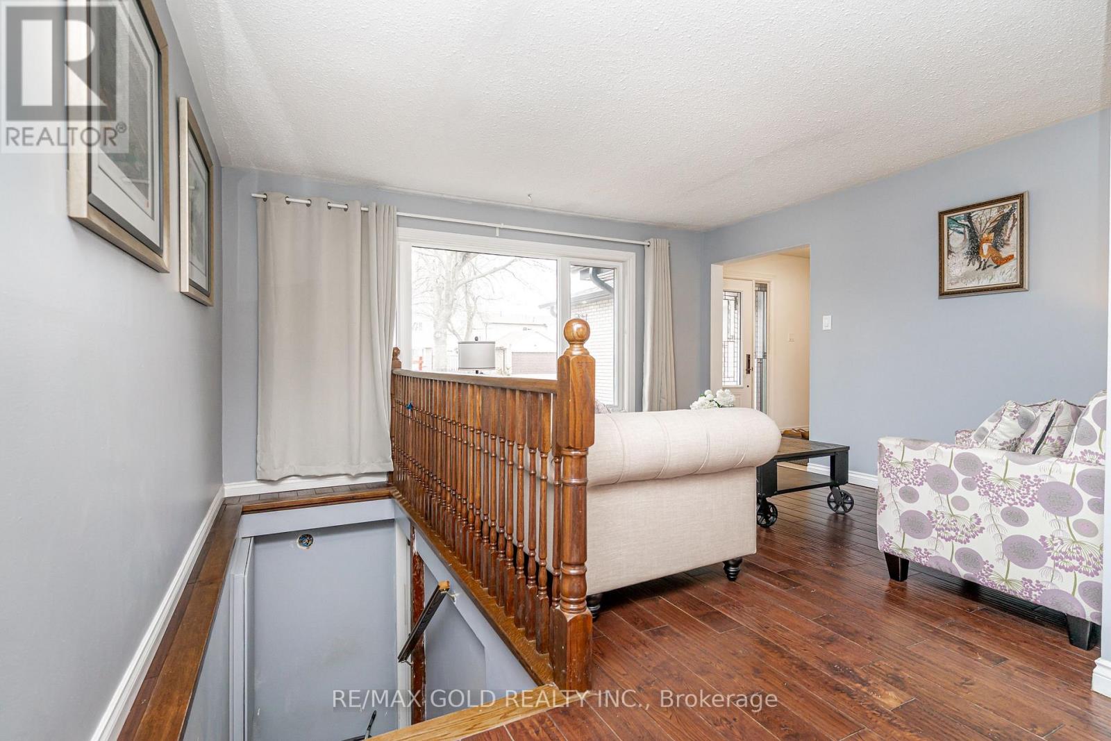 7632 Netherwood Road, Mississauga, Ontario  L4T 2P1 - Photo 10 - W12951430