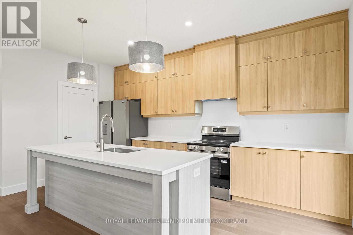 2698 Bobolink Lane, London South, Ontario  N6M 0J9 - Photo 12 - X12741970