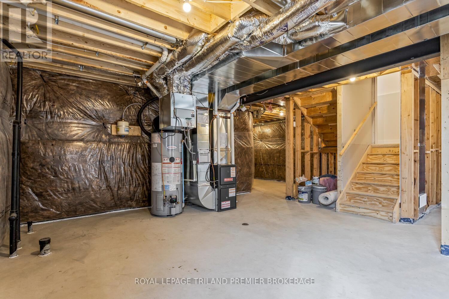 2698 Bobolink Lane, London South, Ontario  N6M 0J9 - Photo 38 - X12741970