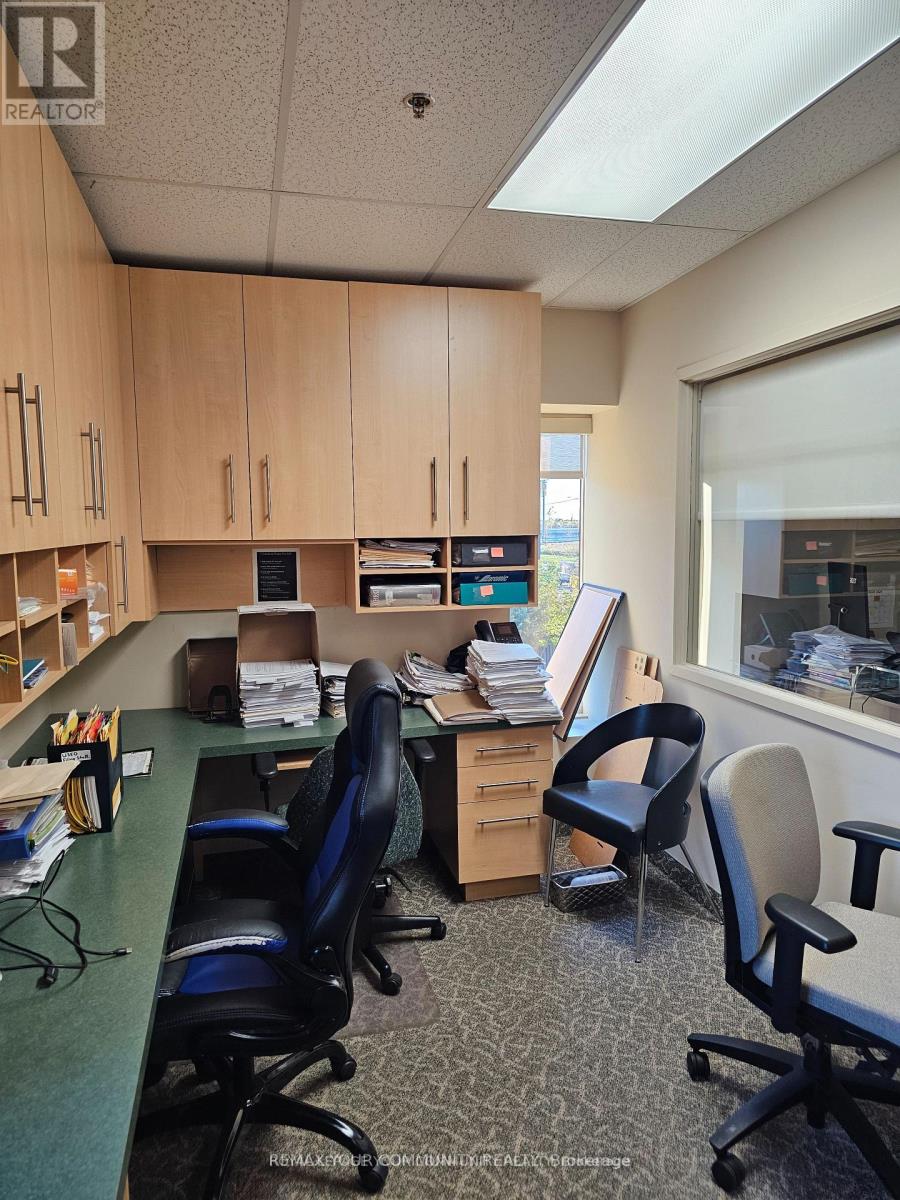 204 - 7851 Dufferin Street, Vaughan, Ontario  L4J 3M4 - Photo 6 - N12952450