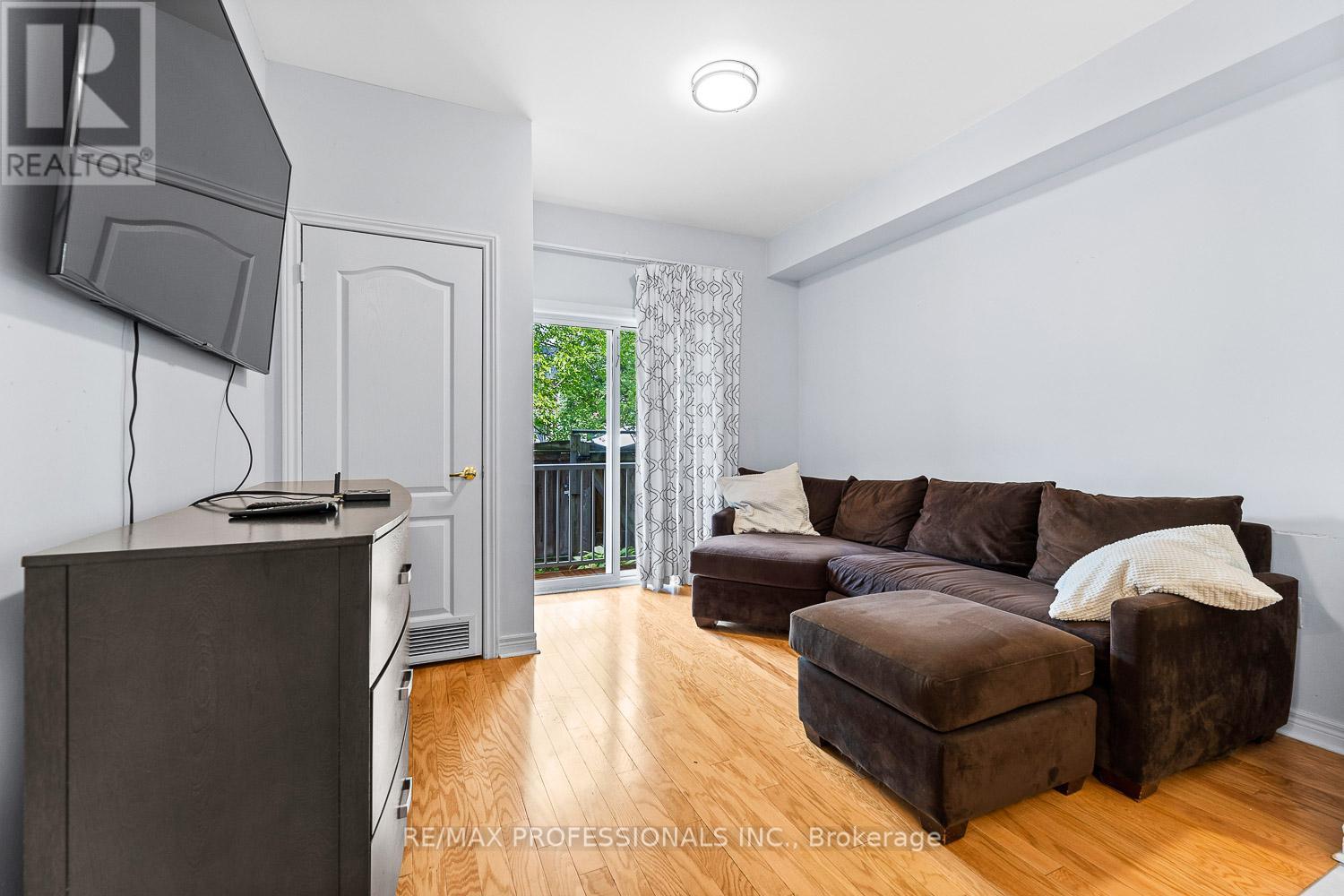 104 - 9944 Keele Street, Vaughan, Ontario  L6A 2Z4 - Photo 11 - N12952476