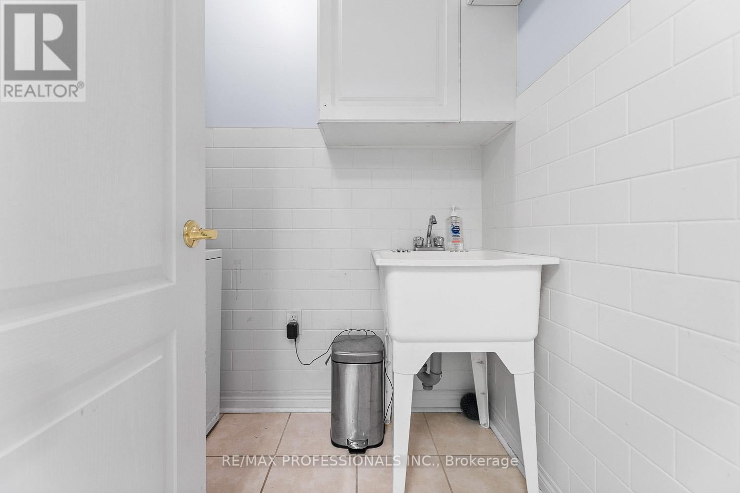 104 - 9944 Keele Street, Vaughan, Ontario  L6A 2Z4 - Photo 14 - N12952476