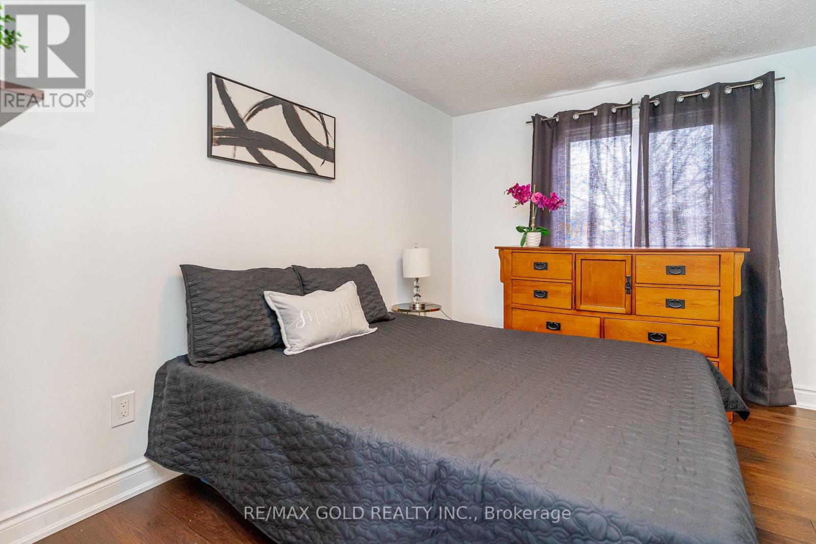 7632 Netherwood Road, Mississauga, Ontario  L4T 2P1 - Photo 30 - W12951430