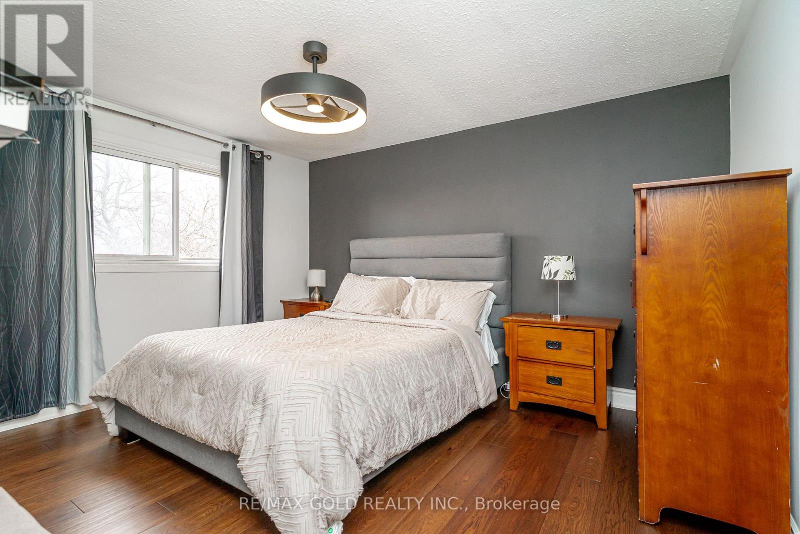 7632 Netherwood Road, Mississauga, Ontario  L4T 2P1 - Photo 23 - W12951430