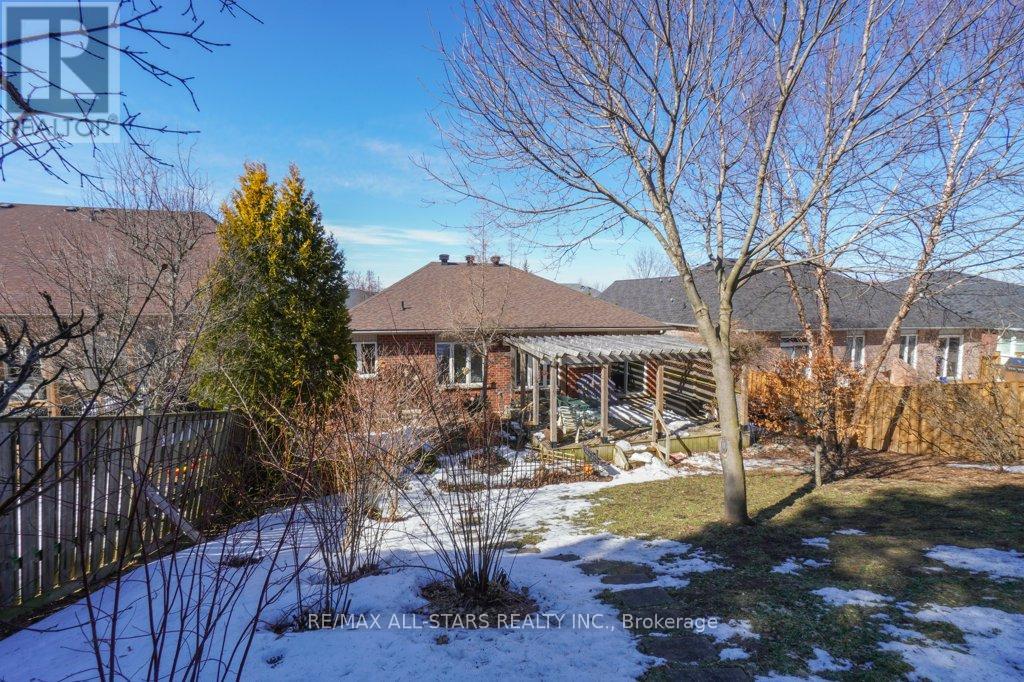 32 Oakside Drive, Uxbridge, Ontario  L9P 2A4 - Photo 47 - N12952550