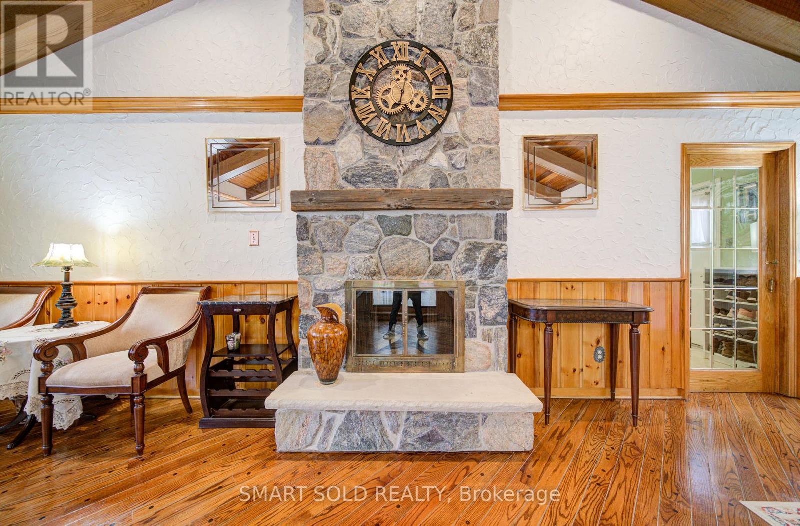 48 Montgomery Court, Markham, Ontario  L3R 0C2 - Photo 15 - N12952618