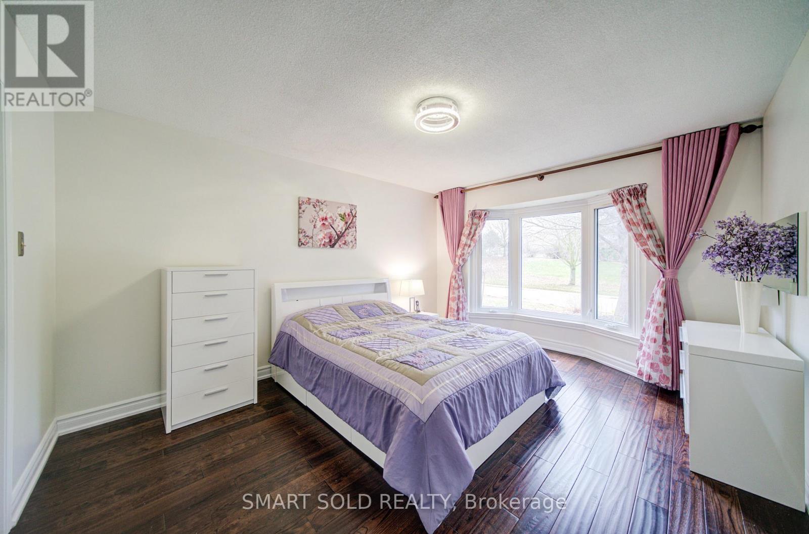 48 Montgomery Court, Markham, Ontario  L3R 0C2 - Photo 24 - N12952618