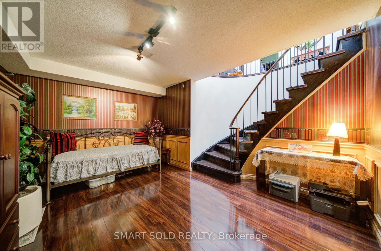 48 Montgomery Court, Markham, Ontario  L3R 0C2 - Photo 33 - N12952618