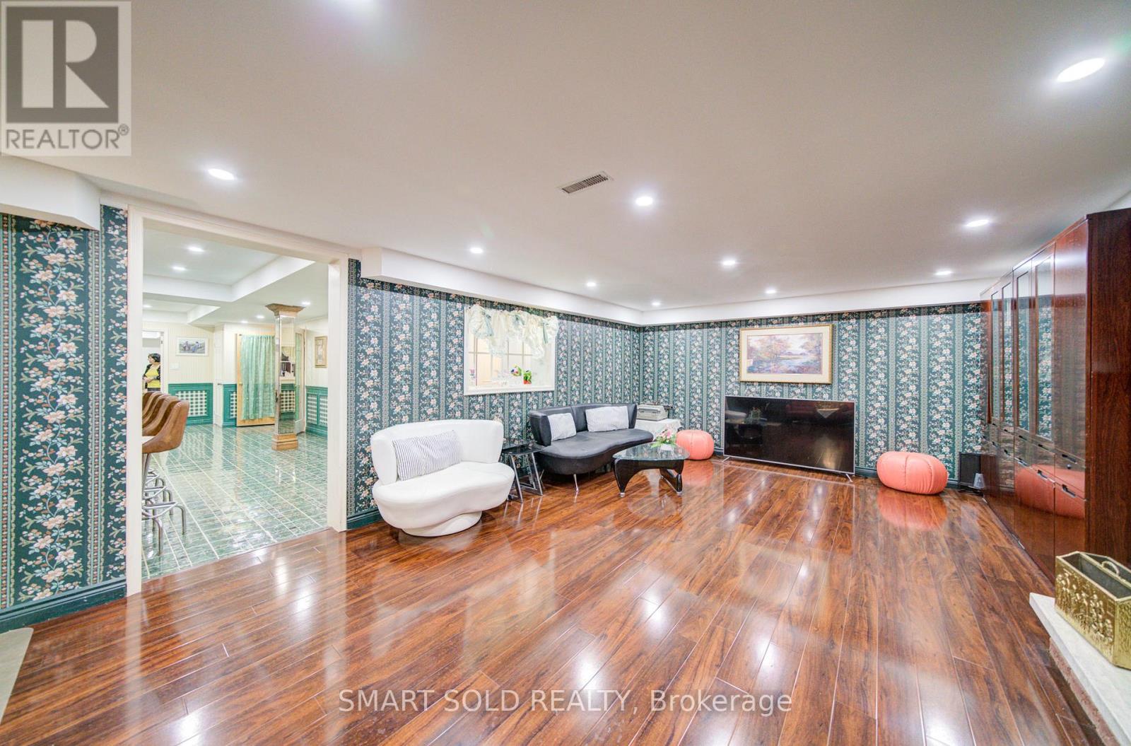 48 Montgomery Court, Markham, Ontario  L3R 0C2 - Photo 36 - N12952618