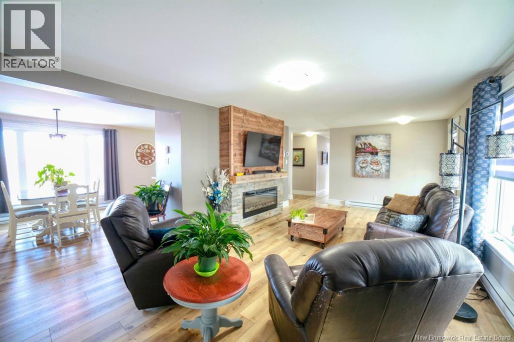 122 Rue Dejardins Street, Petit-Rocher, New Brunswick  E8J 1M8 - Photo 12 - NB136327