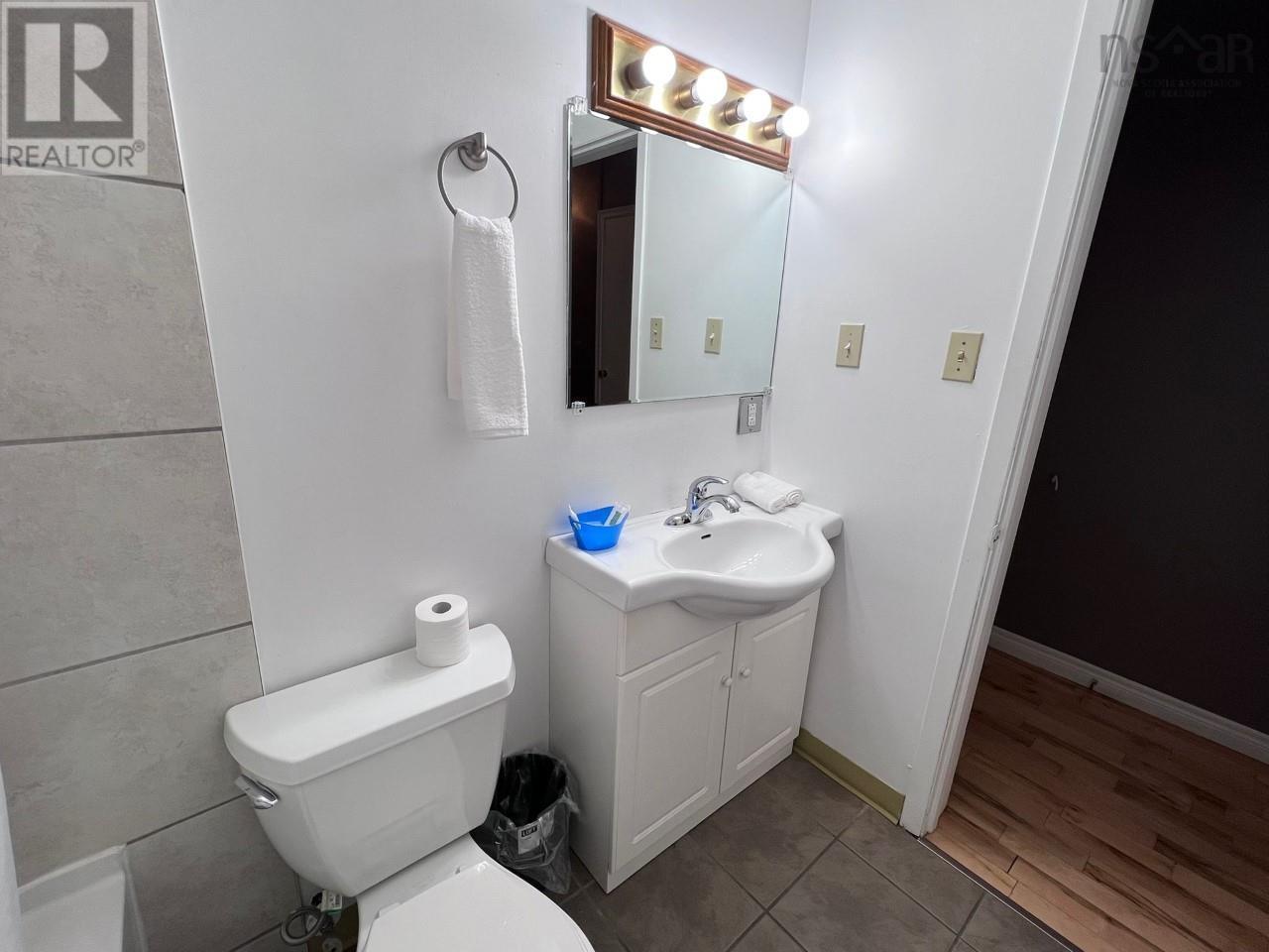 100 Kings Road, Sydney, Nova Scotia  B1S 1A1 - Photo 44 - 202603824