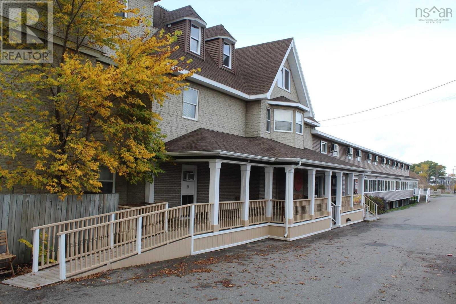 100 Kings Road, Sydney, Nova Scotia  B1S 1A1 - Photo 6 - 202603824