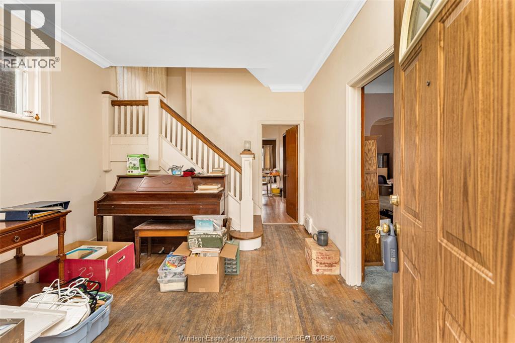 322 Rosedale Avenue, Windsor, Ontario  N9C 2N2 - Photo 9 - 26006737