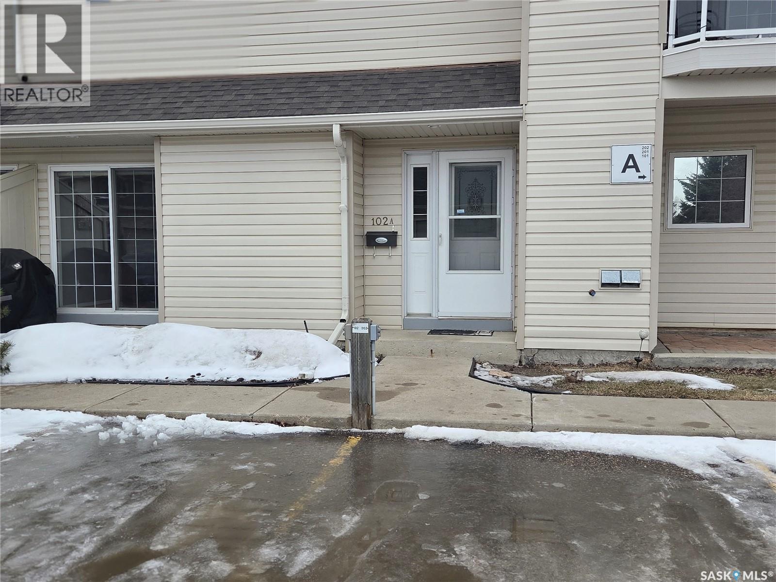 102a 425 Keevil Crescent, Saskatoon, Saskatchewan  S7N 4R9 - Photo 1 - SK031957